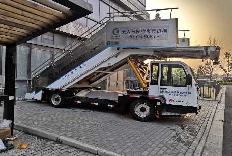 线控改装案例-机场客梯车